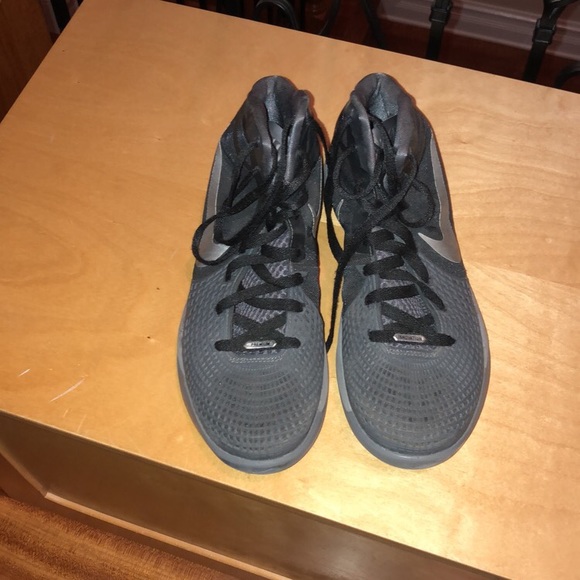 Nike Other - Nike hyperlinks basketball shoe